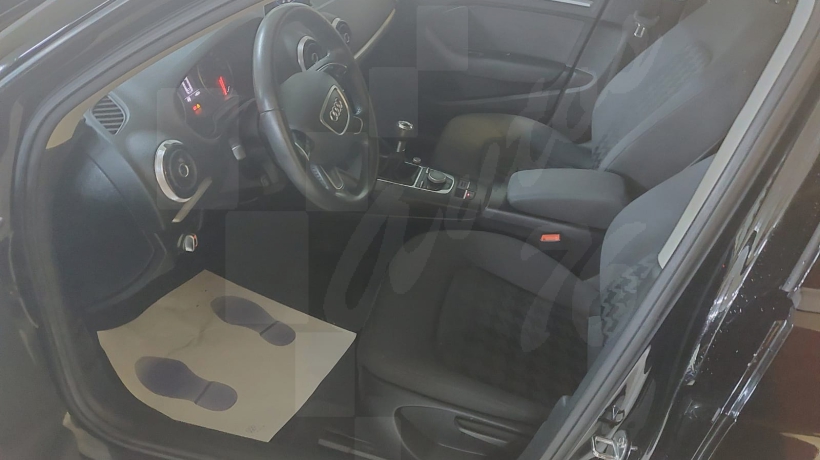 AUDI A3 1.6 TDI 105 CV