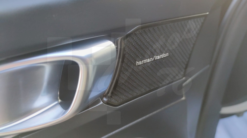 VOLVO XC40 D 150 CV