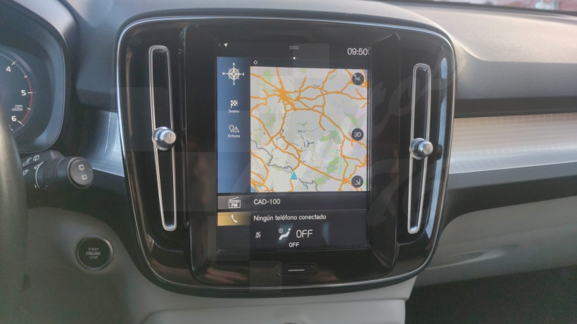VOLVO XC40 D 150 CV