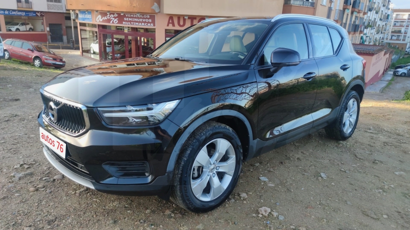 VOLVO XC40 D 150 CV