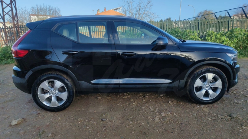 VOLVO XC40 D 150 CV