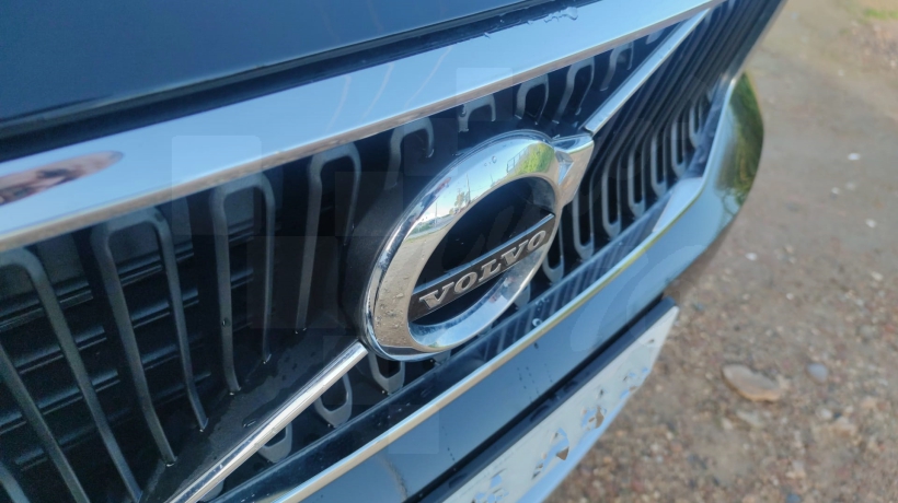 VOLVO XC40 D 150 CV