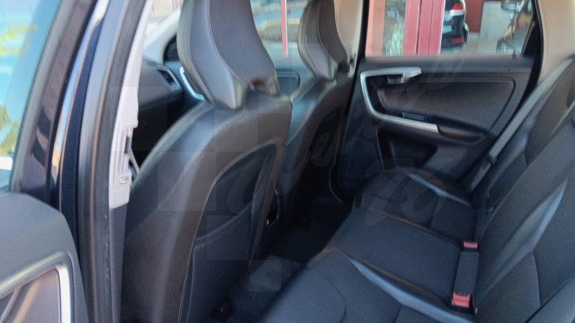 VOLVO XC60 2.0 D 190 CV