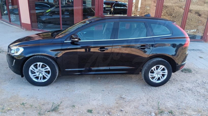 VOLVO XC60 2.0 D 190 CV
