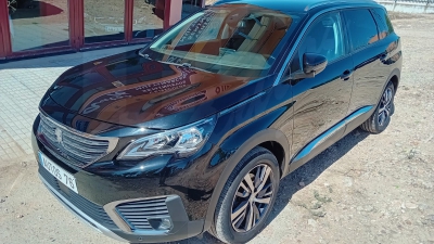 PEUGEOT 5008 1.5 HDI 130 CV 7 PLAZAS