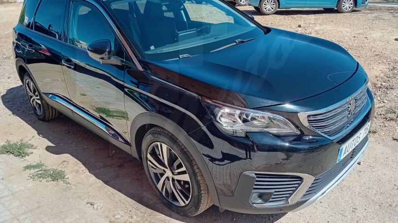PEUGEOT 5008 1.5 HDI 130 CV 7 PLAZAS