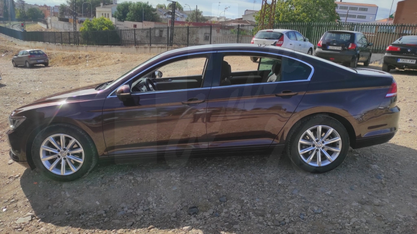 VOLKSWAGEN PASSAT 1.6 TDI 120 CV