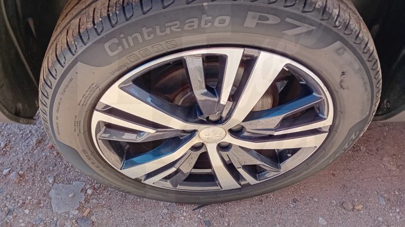 PEUGEOT 5008 1.5 HDI 130 CV 7 PLAZAS