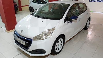 PEUGEOT 208 1.6 HDI 75 CV
