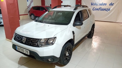 DACIA DUSTER 1.5 DCI 115 CV 4X4 DACIA DUSTER 1.5 DCI 115 CV 4X4