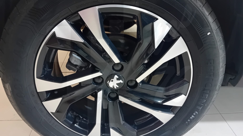 PEUGEOT 2008 1.5 HDI 100 CV