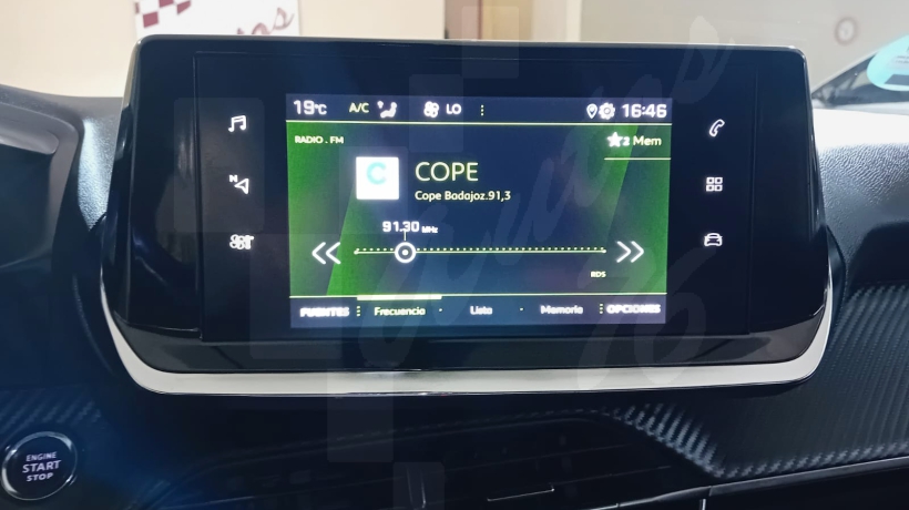 PEUGEOT 2008 1.5 HDI 100 CV