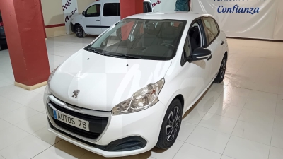 PEUGEOT 208 1.6 HDI 75 CV PEUGEOT 208 1.6 HDI 75 CV