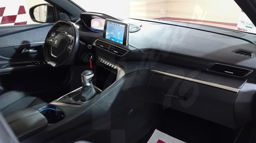 PEUGEOT 3008 1.5 HDI 130 CV