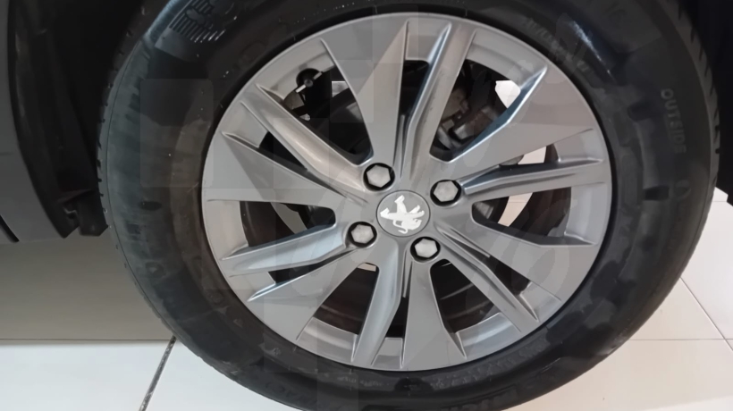 PEUGEOT 2008 1.5 HDI 110 CV