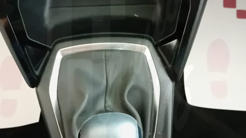 PEUGEOT 2008 1.5 HDI 110 CV