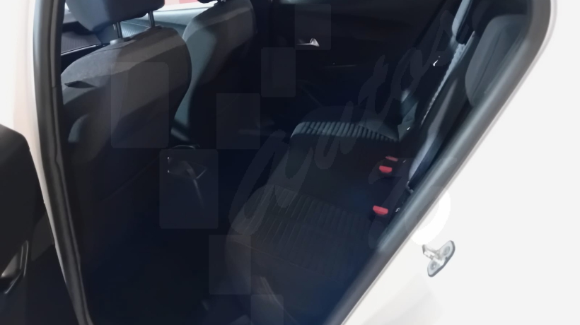 PEUGEOT 2008 1.5 HDI 110 CV