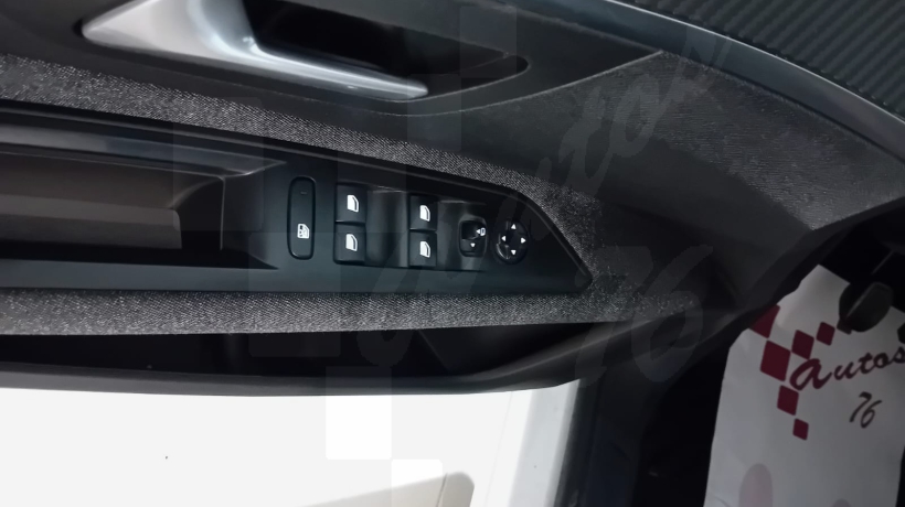 PEUGEOT 3008 1.5 HDI 130 CV
