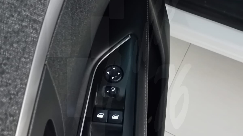 PEUGEOT 3008 1.5 HDI 130 CV