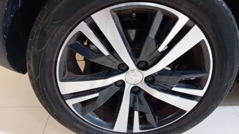 PEUGEOT 3008 1.5 HDI 130 CV