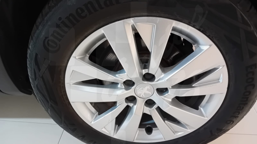 PEUGEOT 3008 1.5 HDI 130 CV