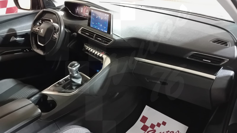 PEUGEOT 3008 1.5 HDI 130 CV
