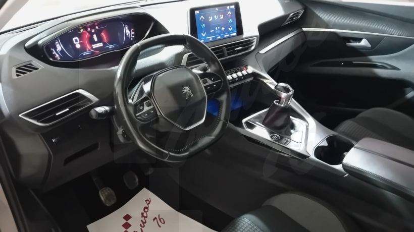 PEUGEOT 3008 1.5 HDI 130 CV