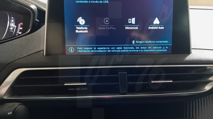 PEUGEOT 3008 1.5 HDI 130 CV