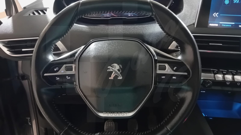 PEUGEOT 3008 1.5 HDI 130 CV