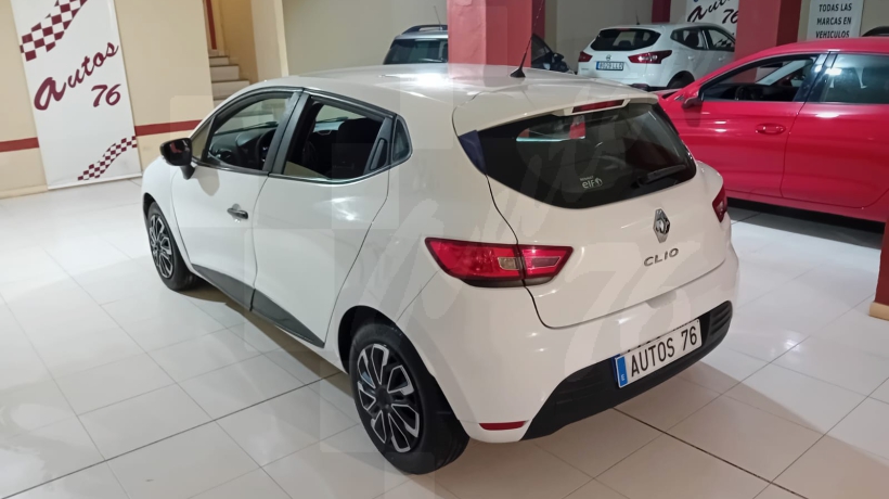 RENAULT CLIO 1.2 i 75 CV