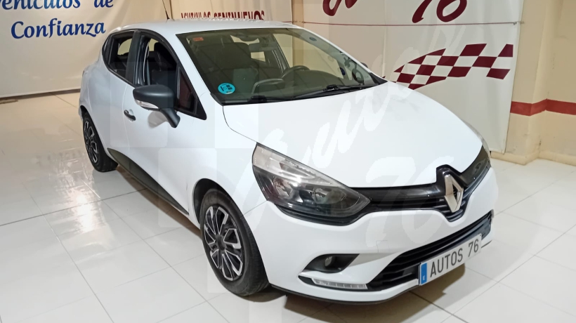 RENAULT CLIO 1.2 i 75 CV