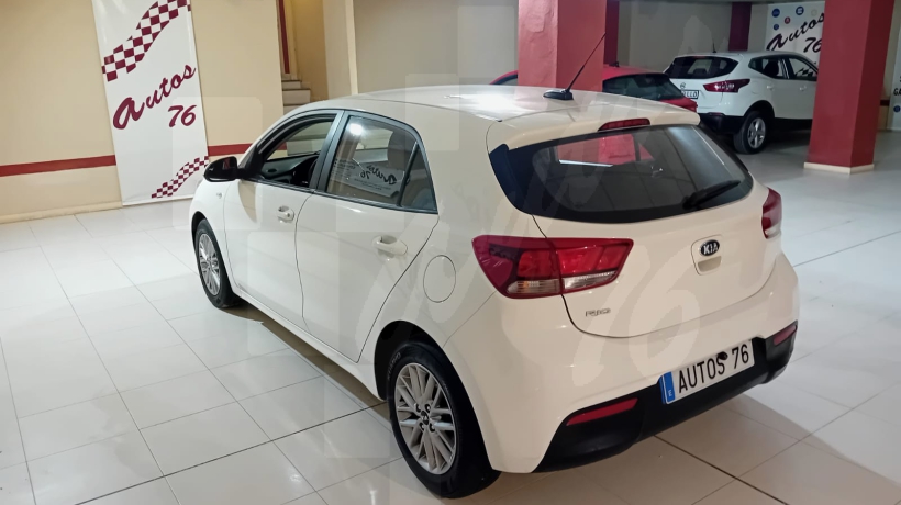KIA RIO 1.2 i 84 CV