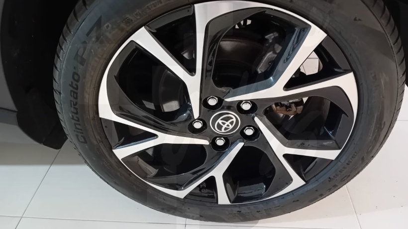 TOYOTA C-HR 1.8 125 H  AUTOMÁTICO