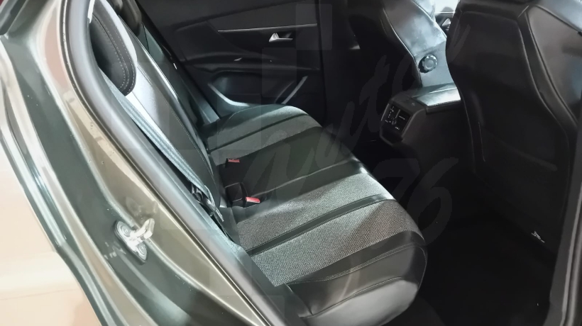 PEUGEOT 3008 1.5 HDI 130 CV