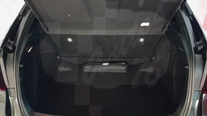 TOYOTA C-HR 1.8 HÍBRIDO 125 H 122 CV  AUTOMÁTICO