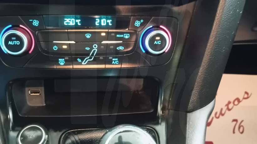 FORD FOCUS 1.5 TDCI 120 CV FAMILIAR