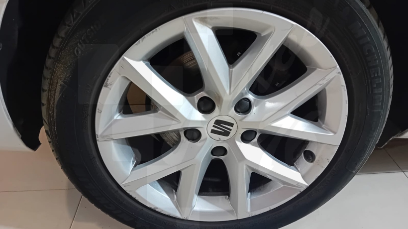SEAT LEON 2.0 TDI 115 CV FAMILIAR