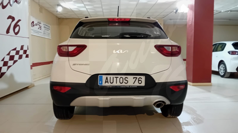 KIA STONIC 1.2 i 84 CV