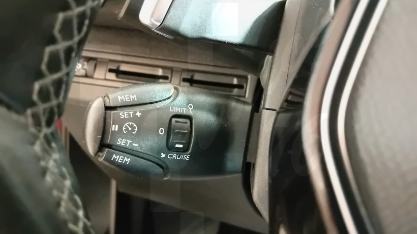 PEUGEOT 3008 1.5 HDI 130 CV AUTOMÁTICO