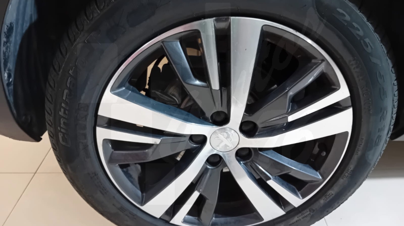 PEUGEOT 5008 1.5 HDI 130 CV 7 PLAZAS