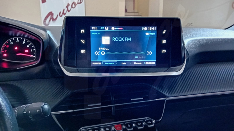PEUGEOT 208 1.5 HDI 100 CV